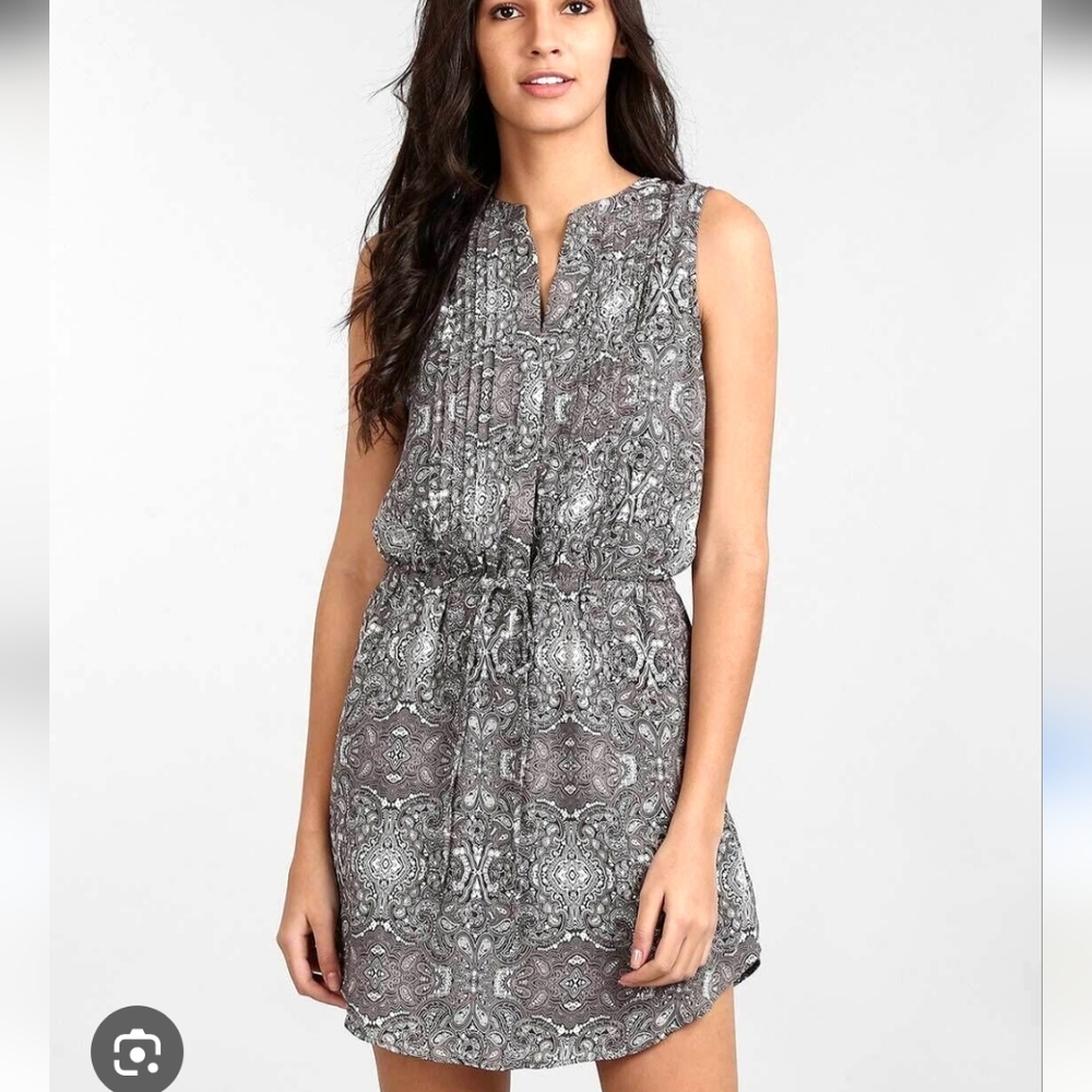 GAP Gray and White Boho Graphic Art Print Short Dress Sleeveless size S Petite